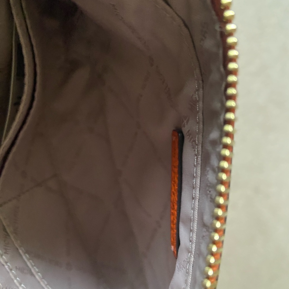 Michael Kors orange zip clutch - Picture 4 of 8